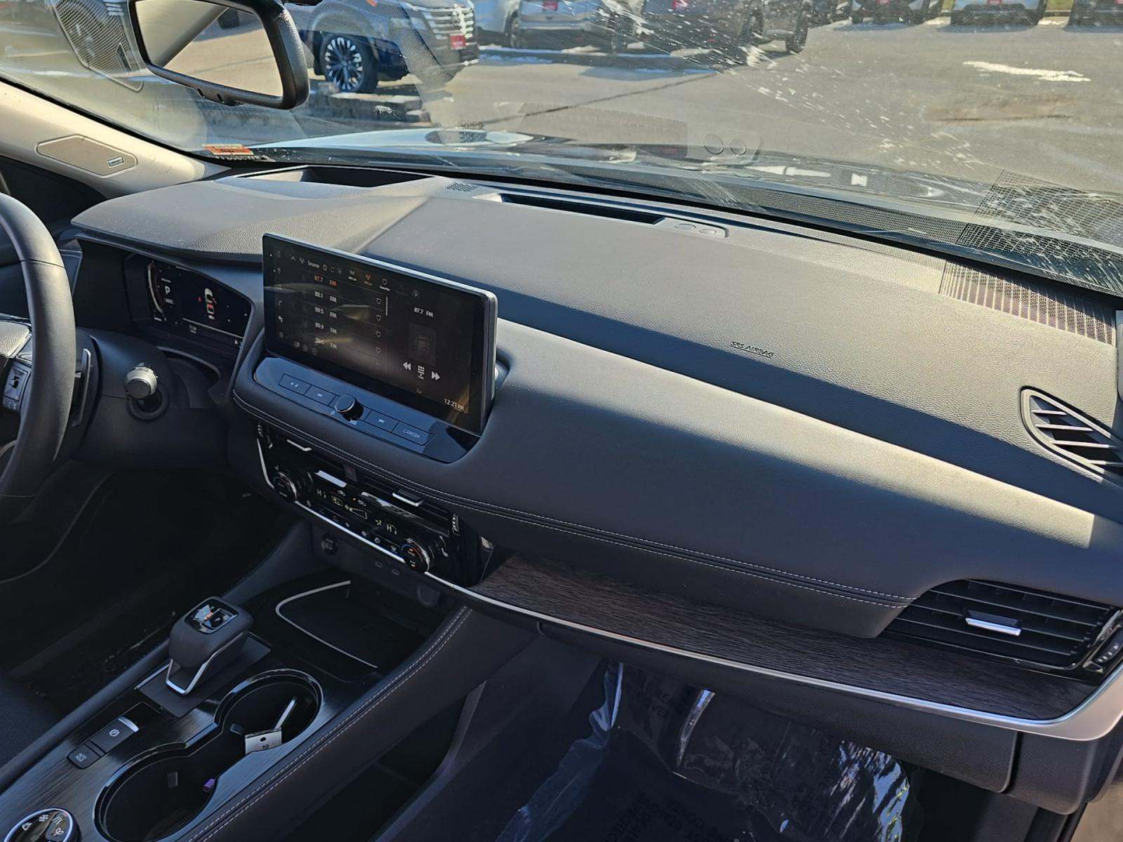 2025 Nissan Rogue Platinum AWD