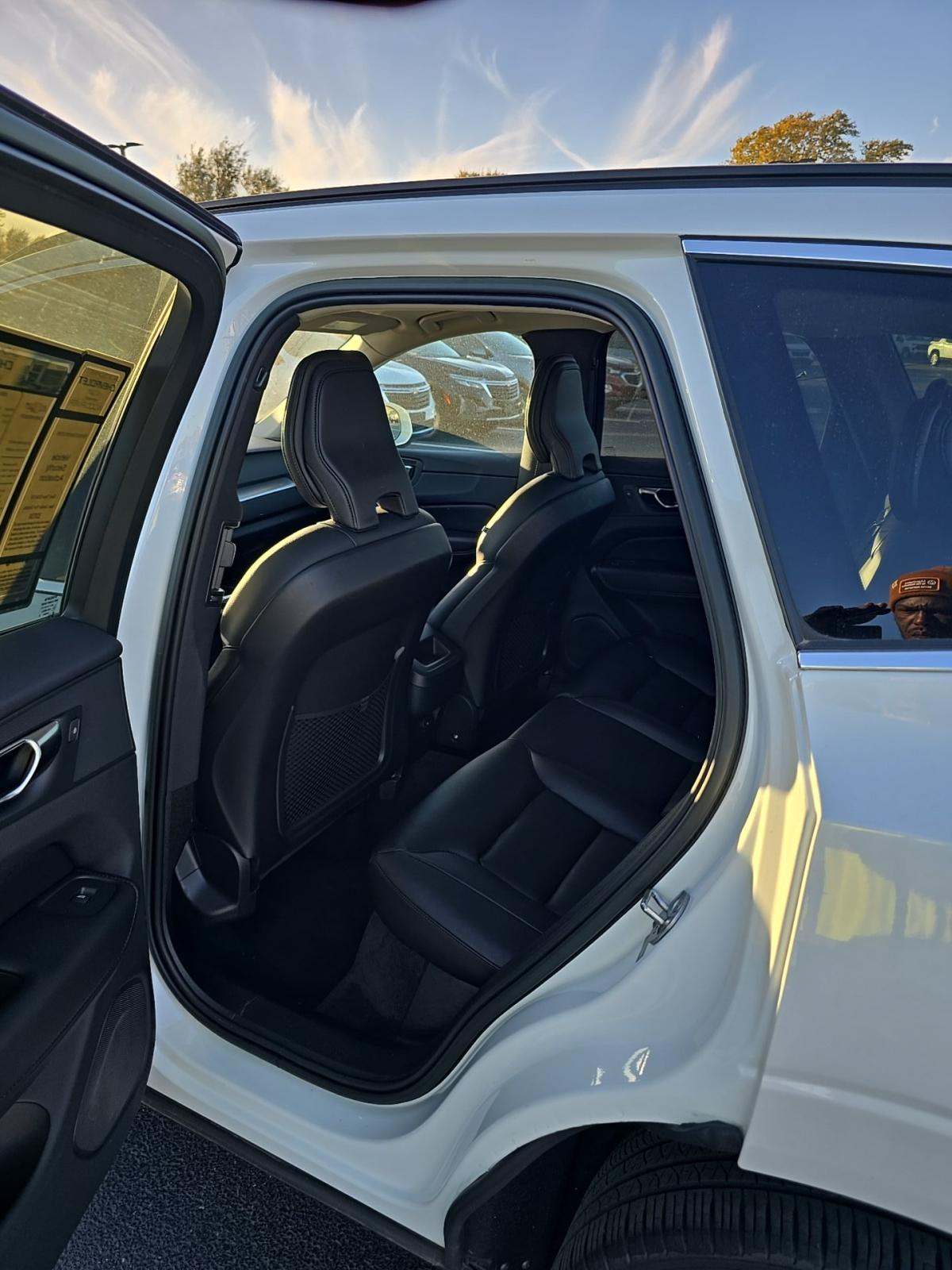 2023 Volvo XC60 B5 Core AWD