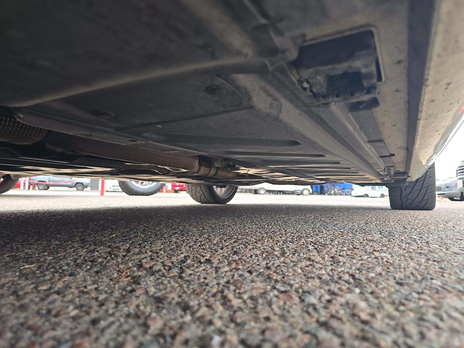 MERCEDES-BENZ E-CLASS - 3