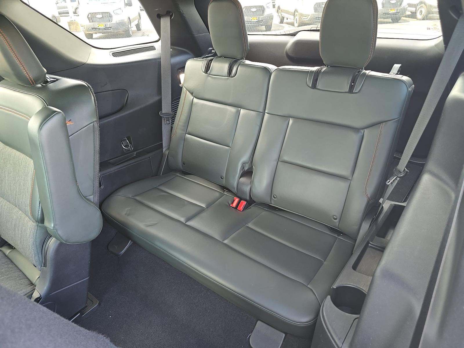 FORD EXPLORER - 10