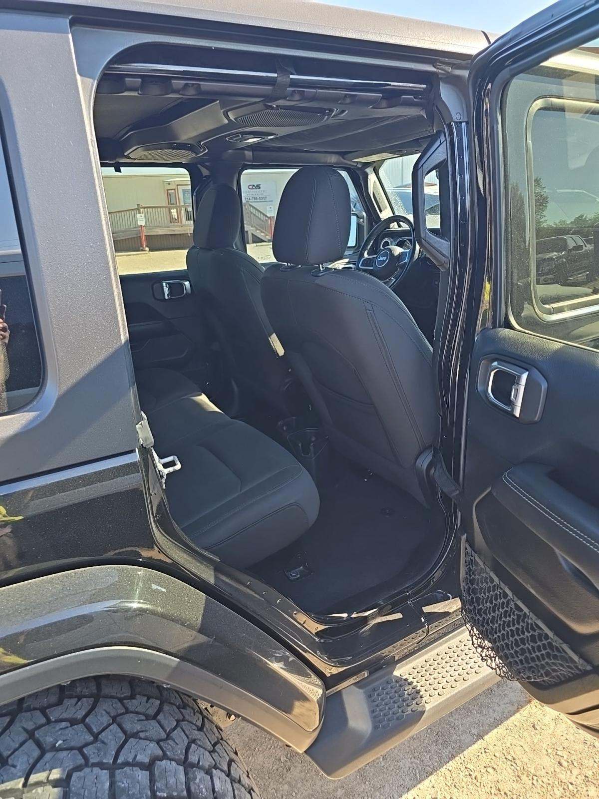 2018 Jeep Wrangler Unlimited Sahara AWD