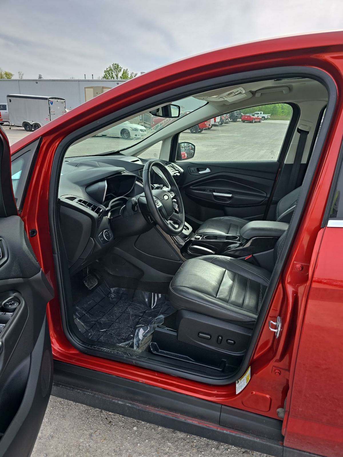 2018 Ford C-MAX Hybrid Titanium FWD