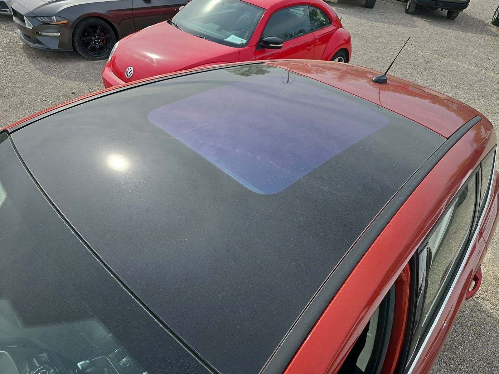 2018 Ford C-MAX Hybrid Titanium FWD