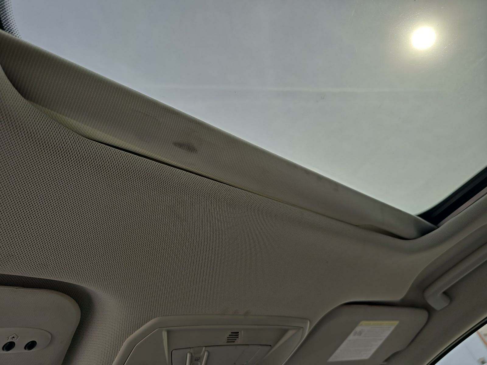 2018 Ford C-MAX Hybrid Titanium FWD