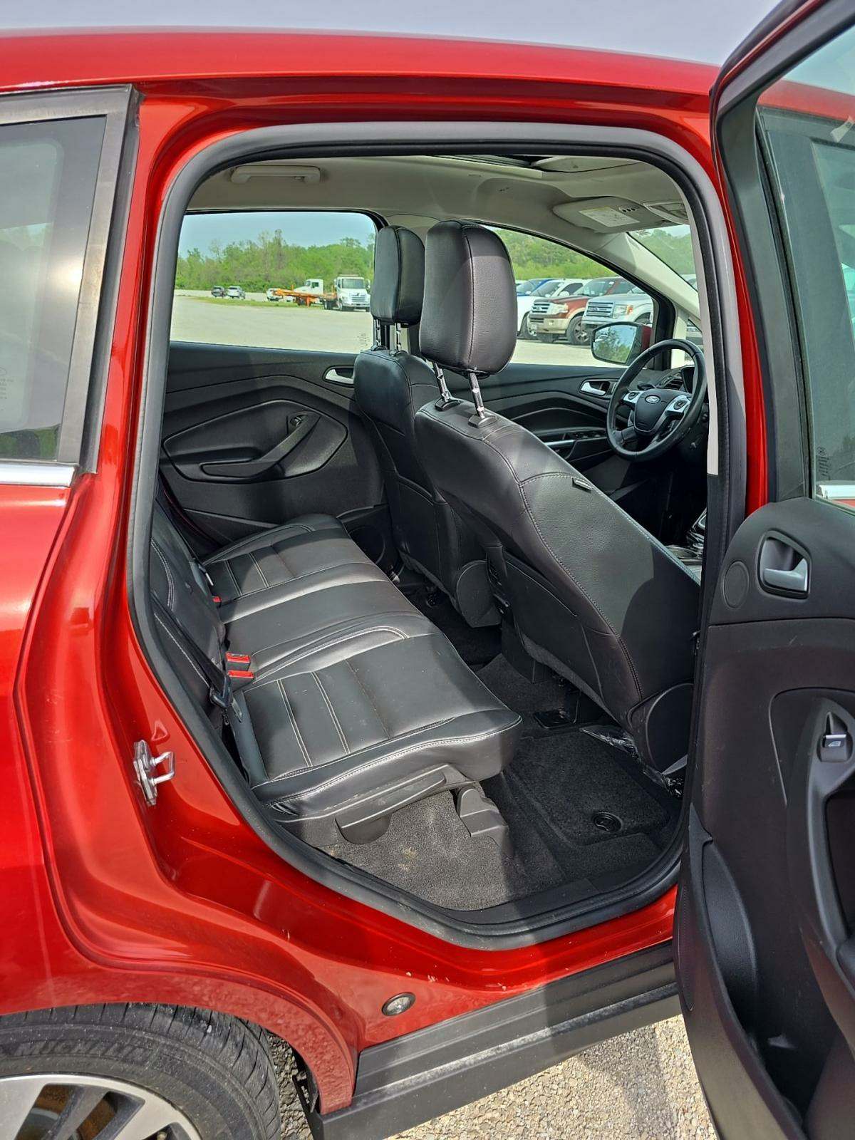 2018 Ford C-MAX Hybrid Titanium FWD