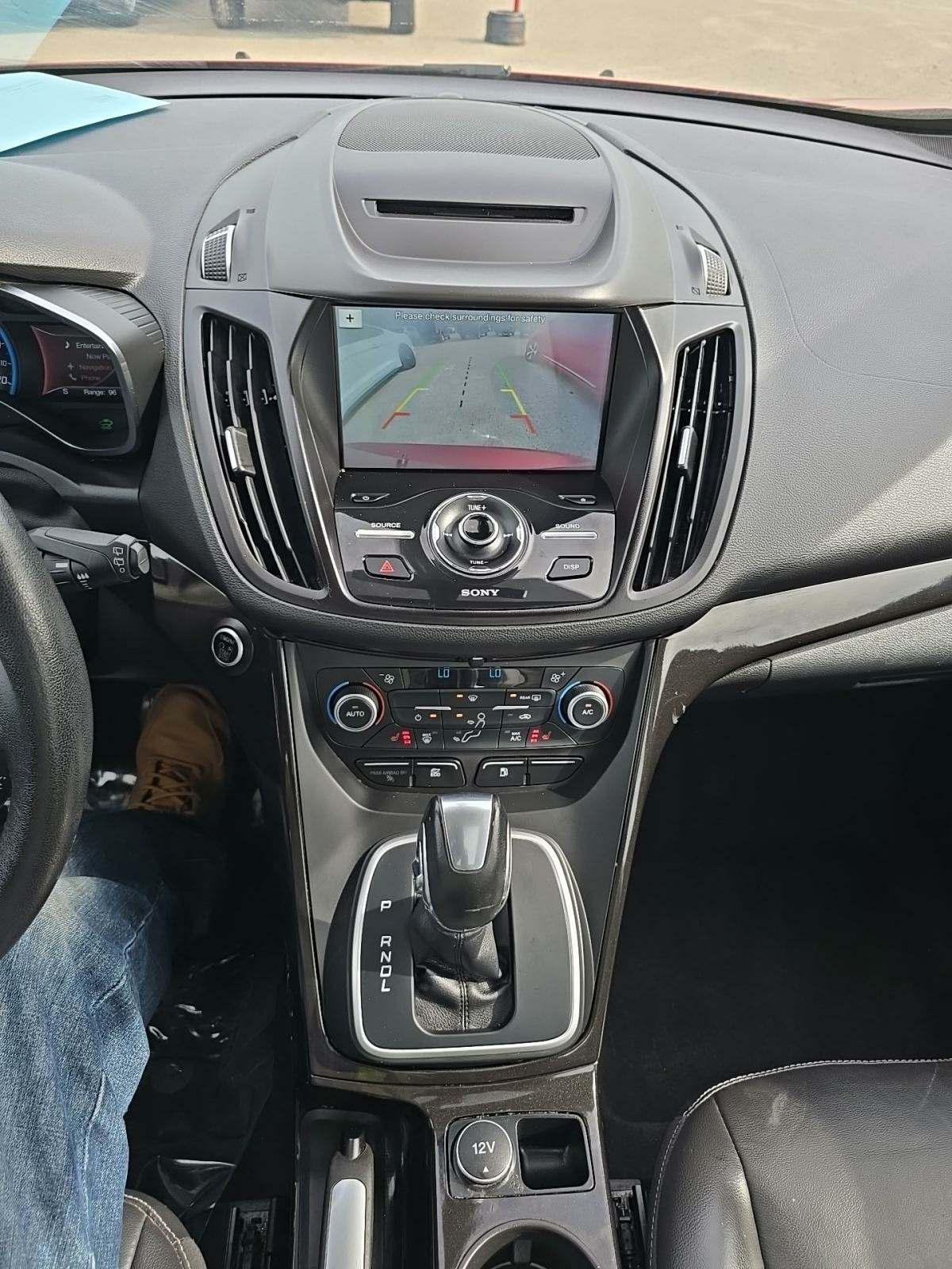 2018 Ford C-MAX Hybrid Titanium FWD