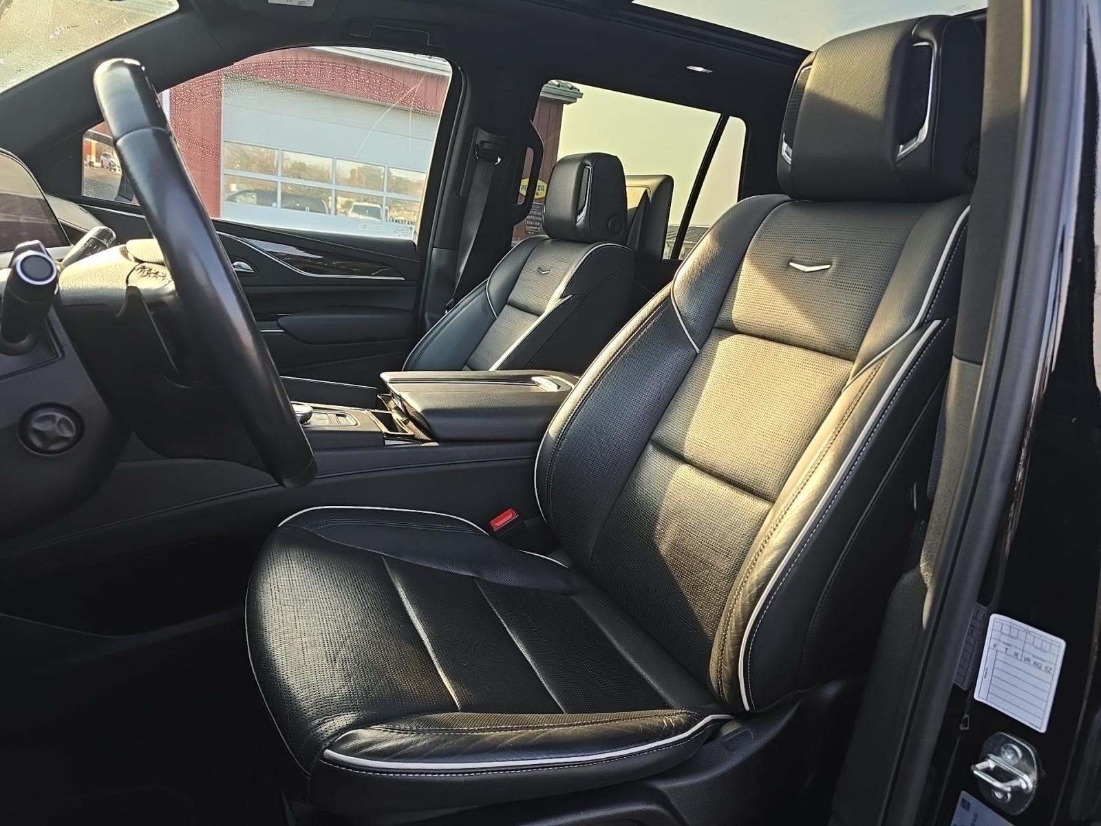 2023 Cadillac Escalade Sport AWD