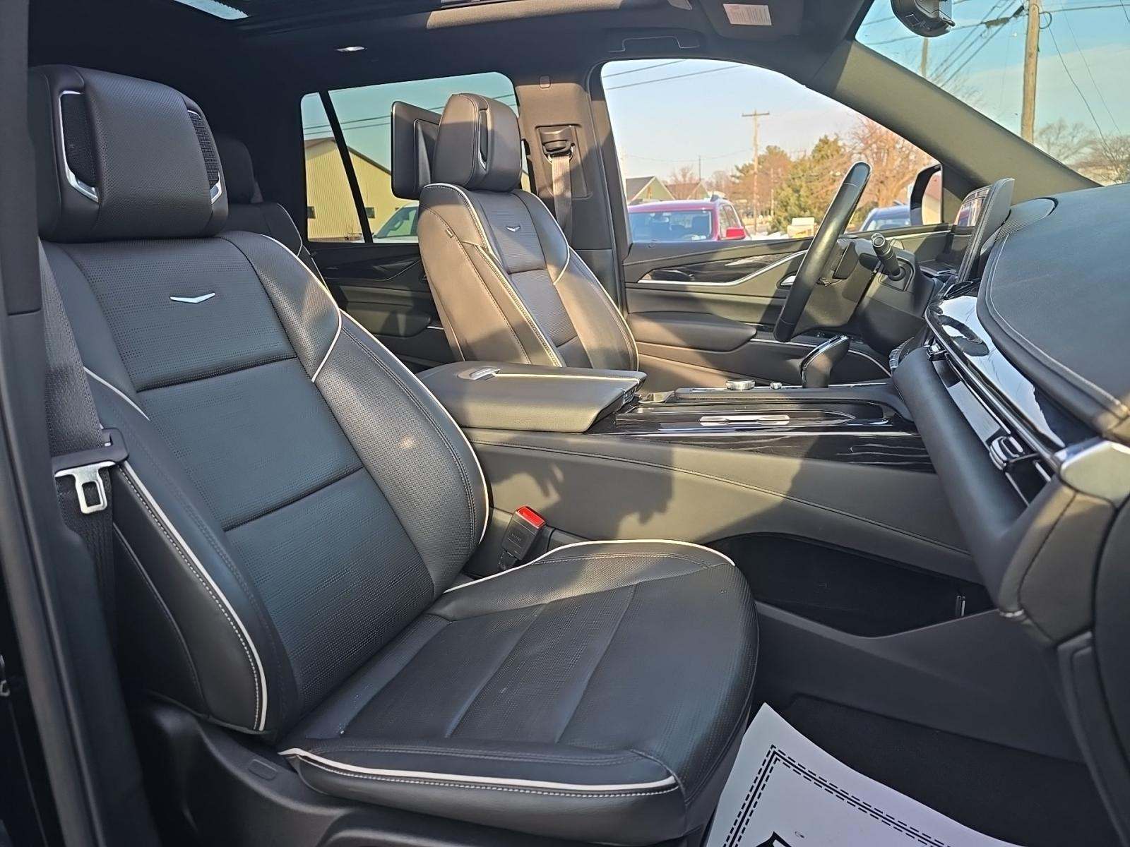 2023 Cadillac Escalade Sport AWD