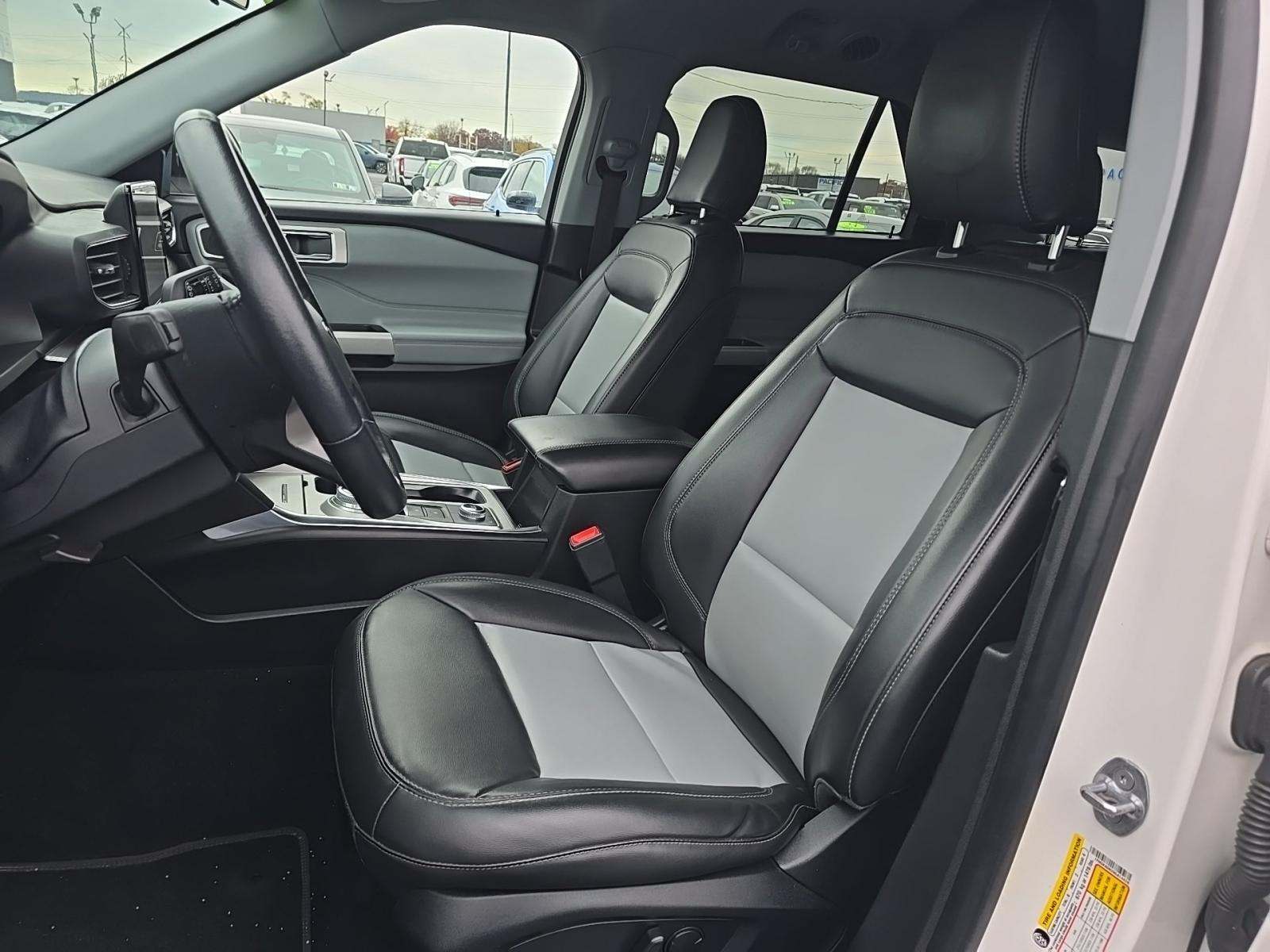 2022 Ford Explorer XLT AWD