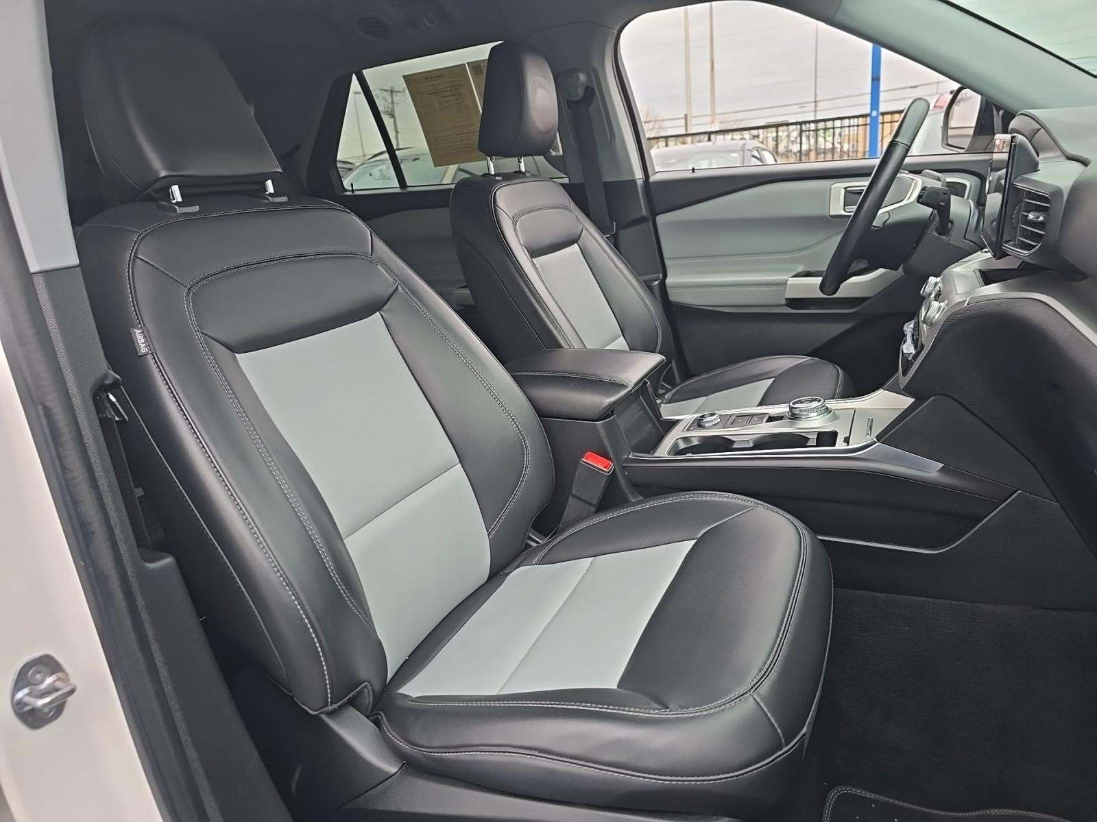 2022 Ford Explorer XLT AWD