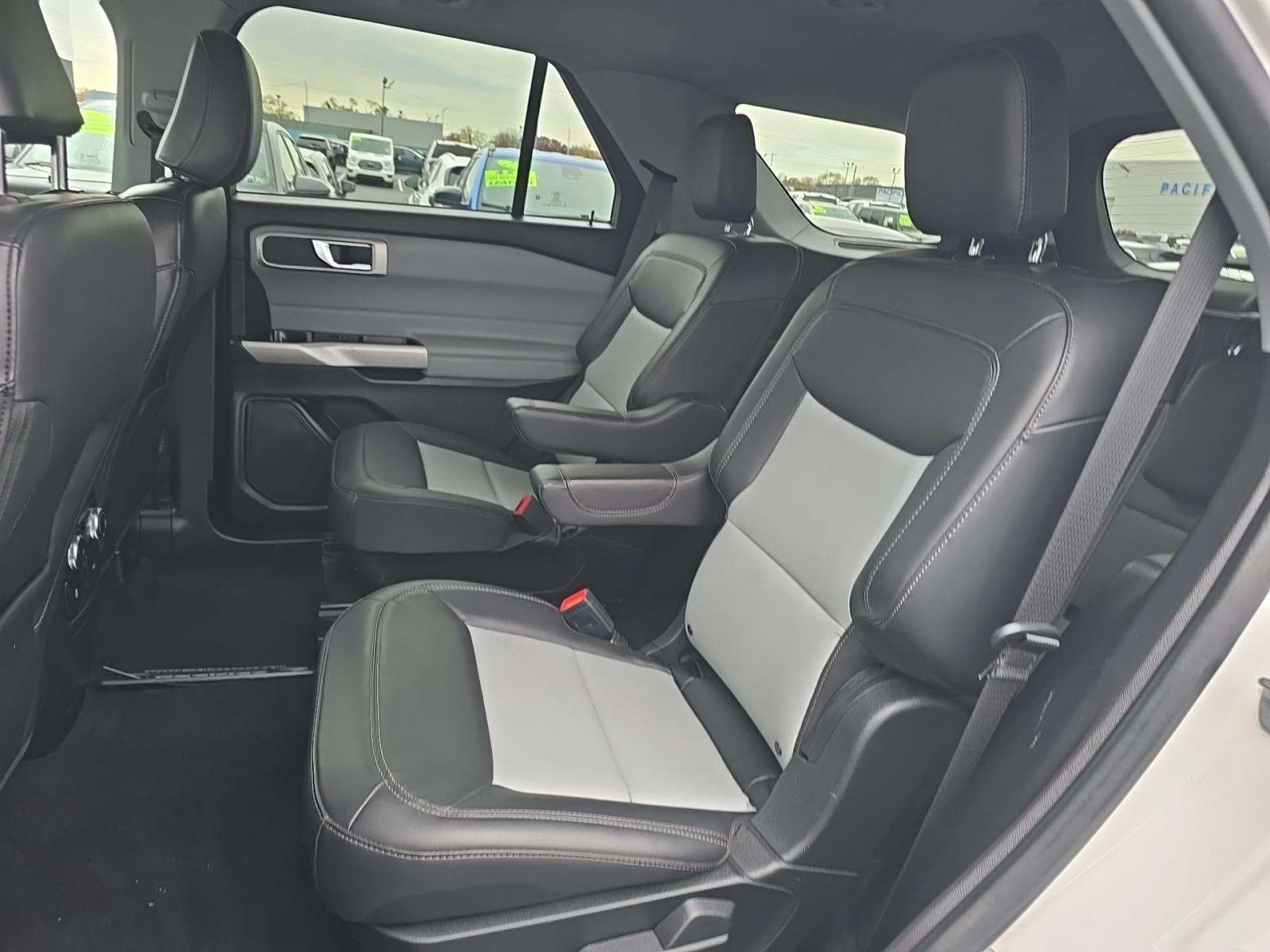 2022 Ford Explorer XLT AWD