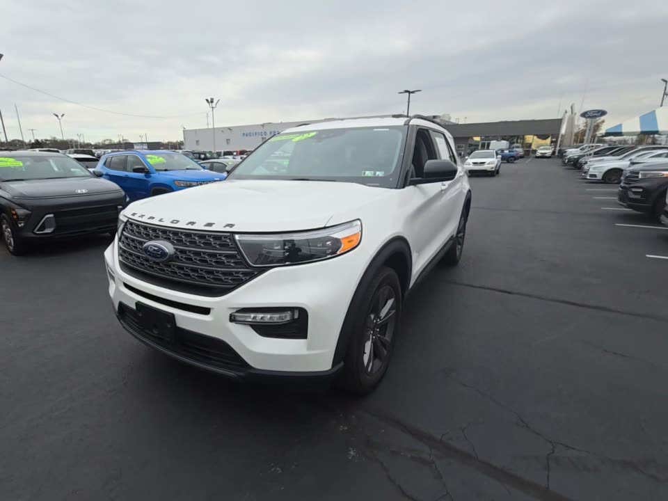2022 Ford Explorer XLT AWD