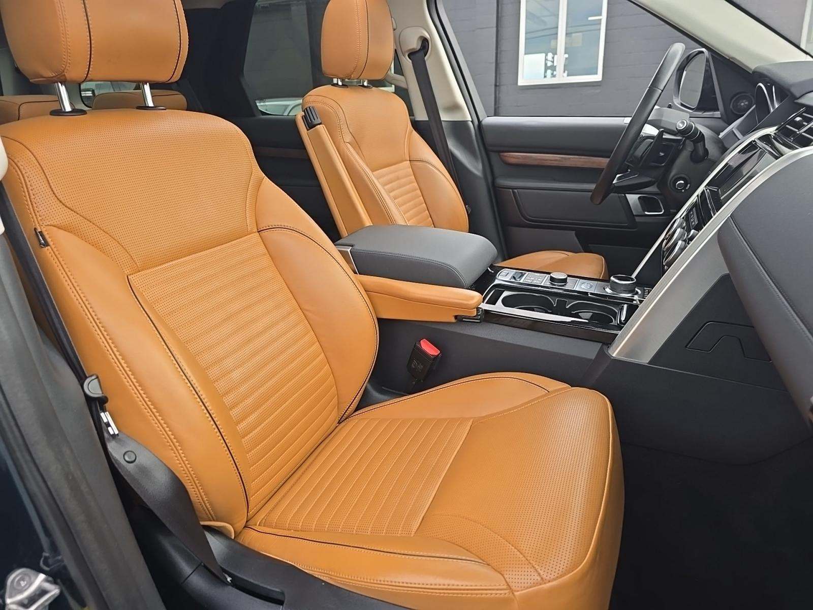 2017 Land Rover Discovery HSE AWD