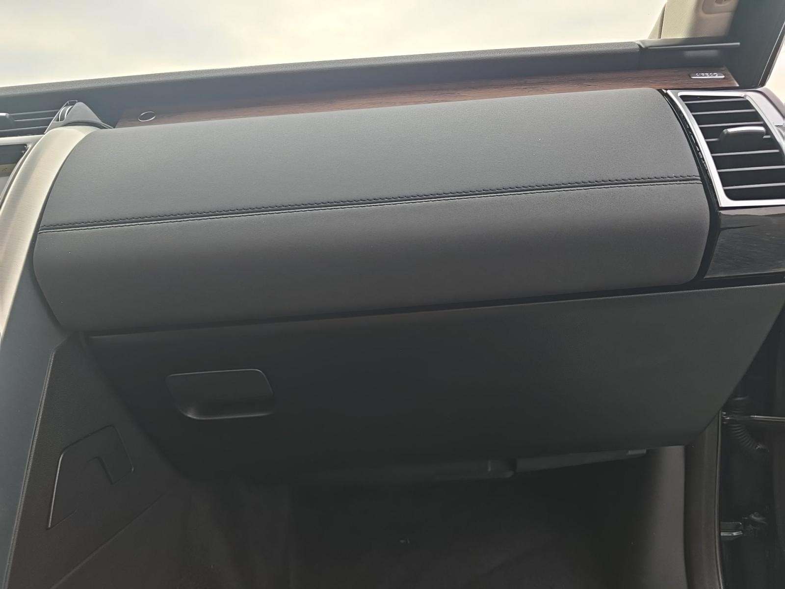 2017 Land Rover Discovery HSE AWD