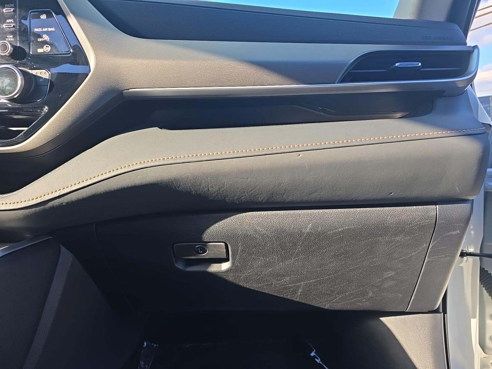 2022 Toyota Highlander Hybrid Bronze Edition AWD