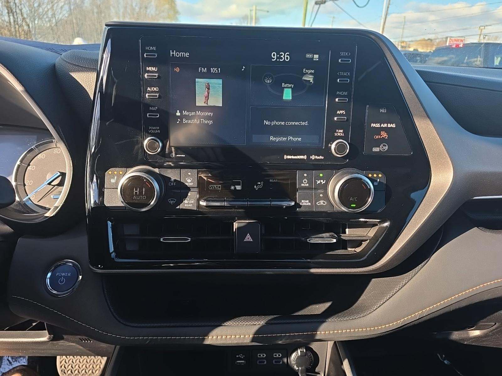 2022 Toyota Highlander Hybrid Bronze Edition AWD