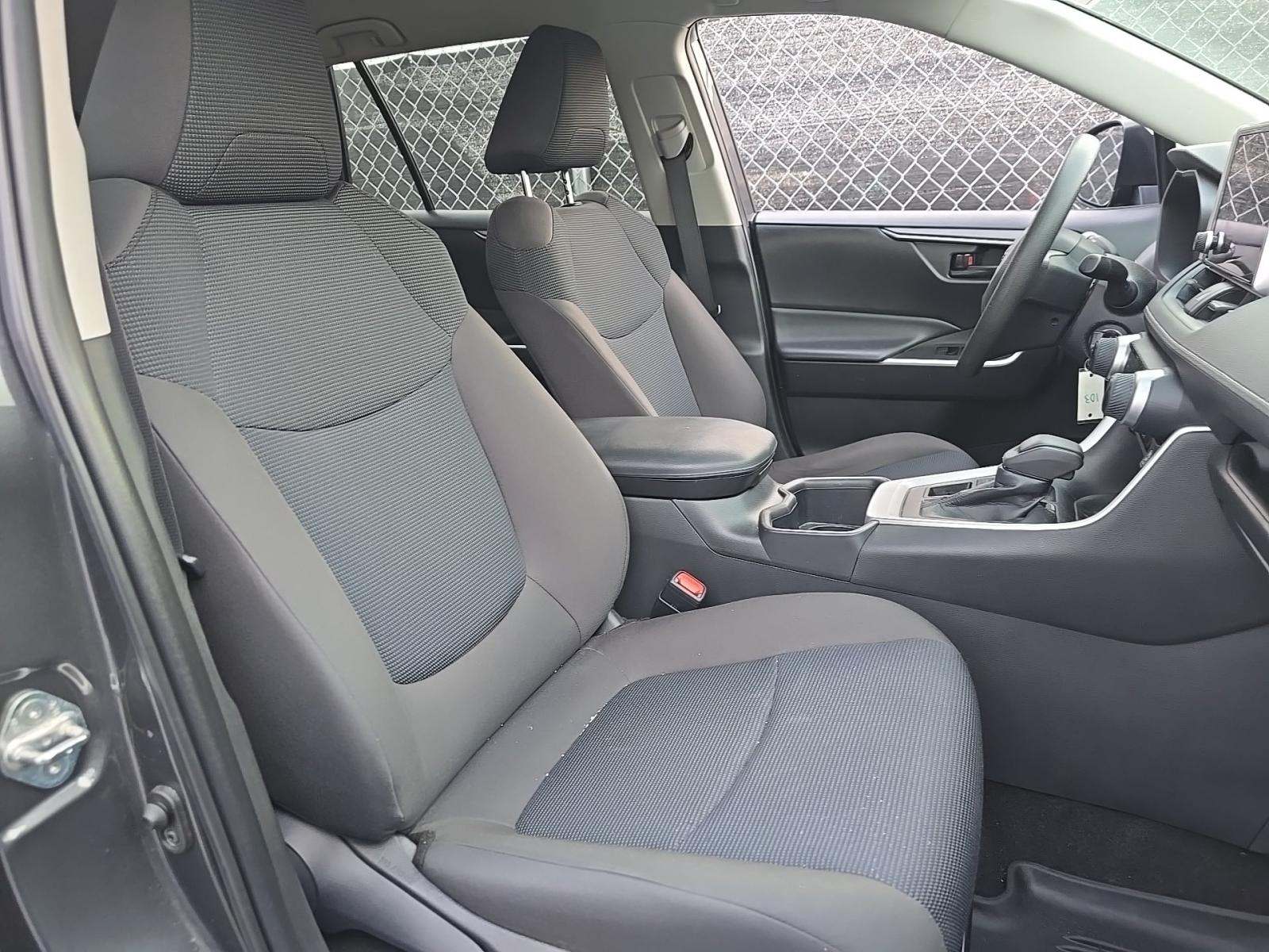 2023 Toyota RAV4 LE AWD