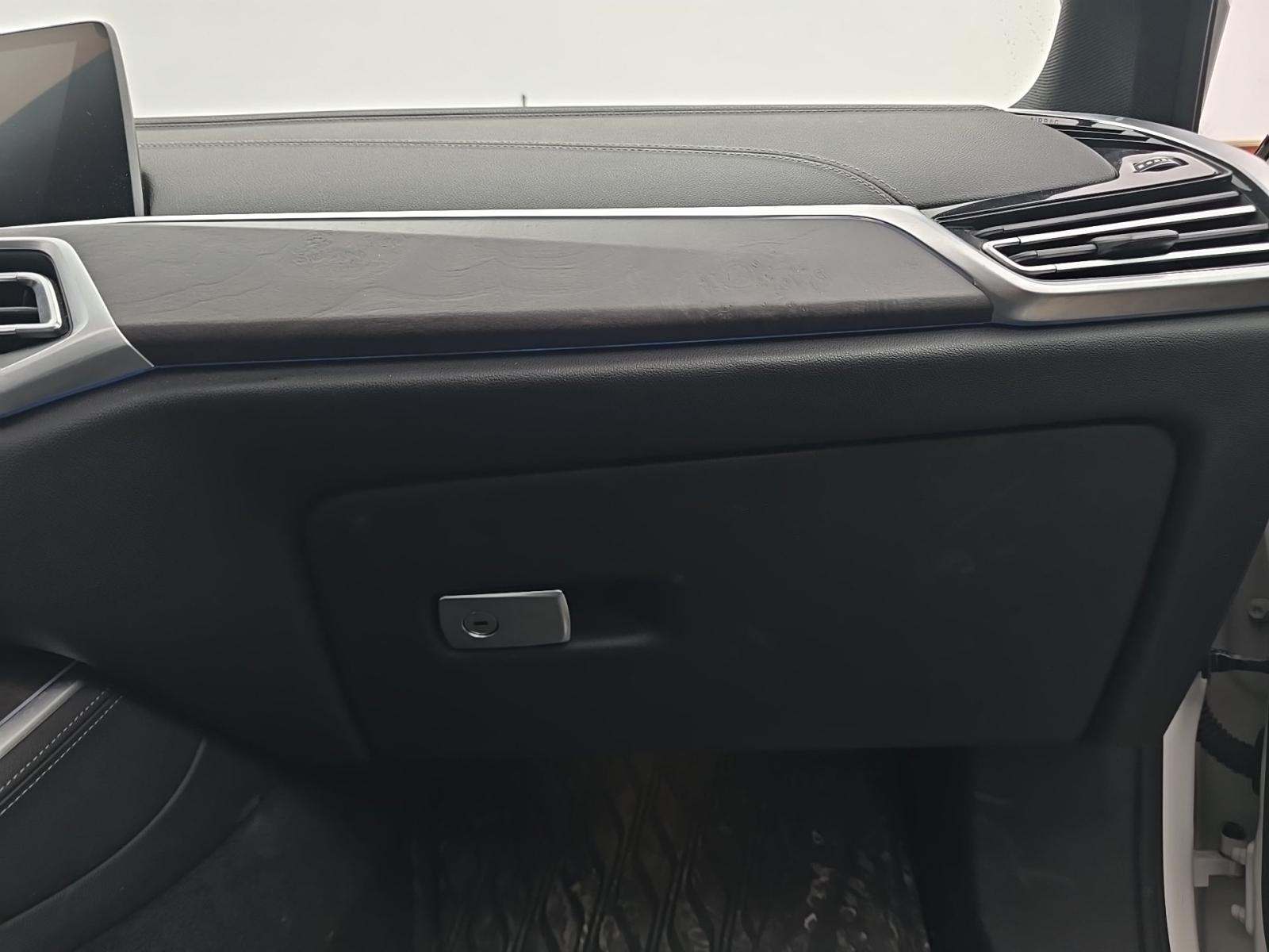 2022 BMW X5 xDrive45e AWD