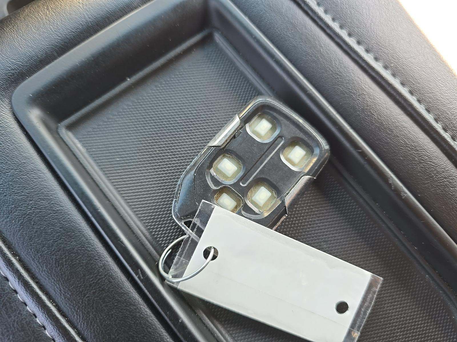 CHEVROLET SILVERADO - 8