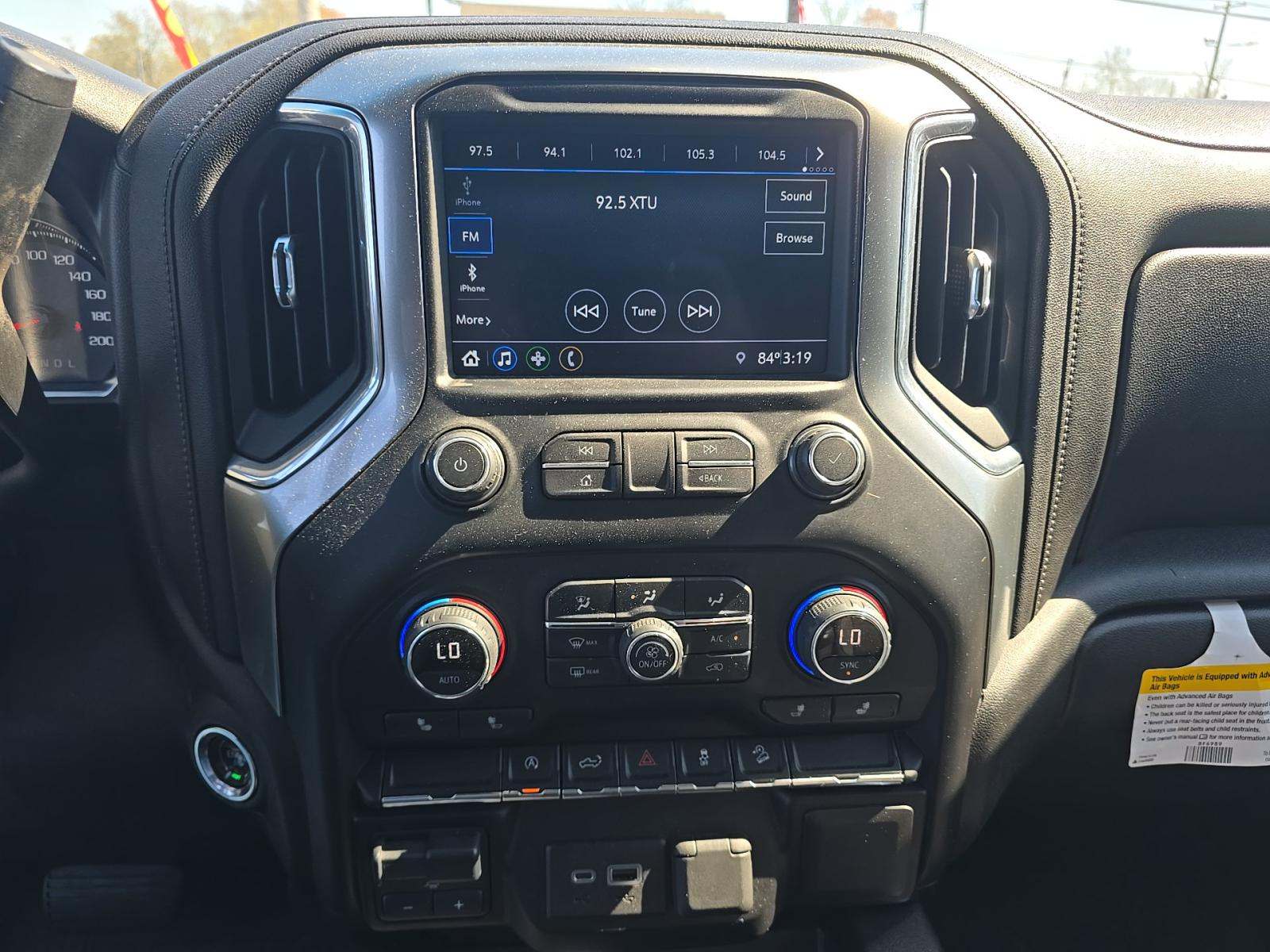 CHEVROLET SILVERADO - 10