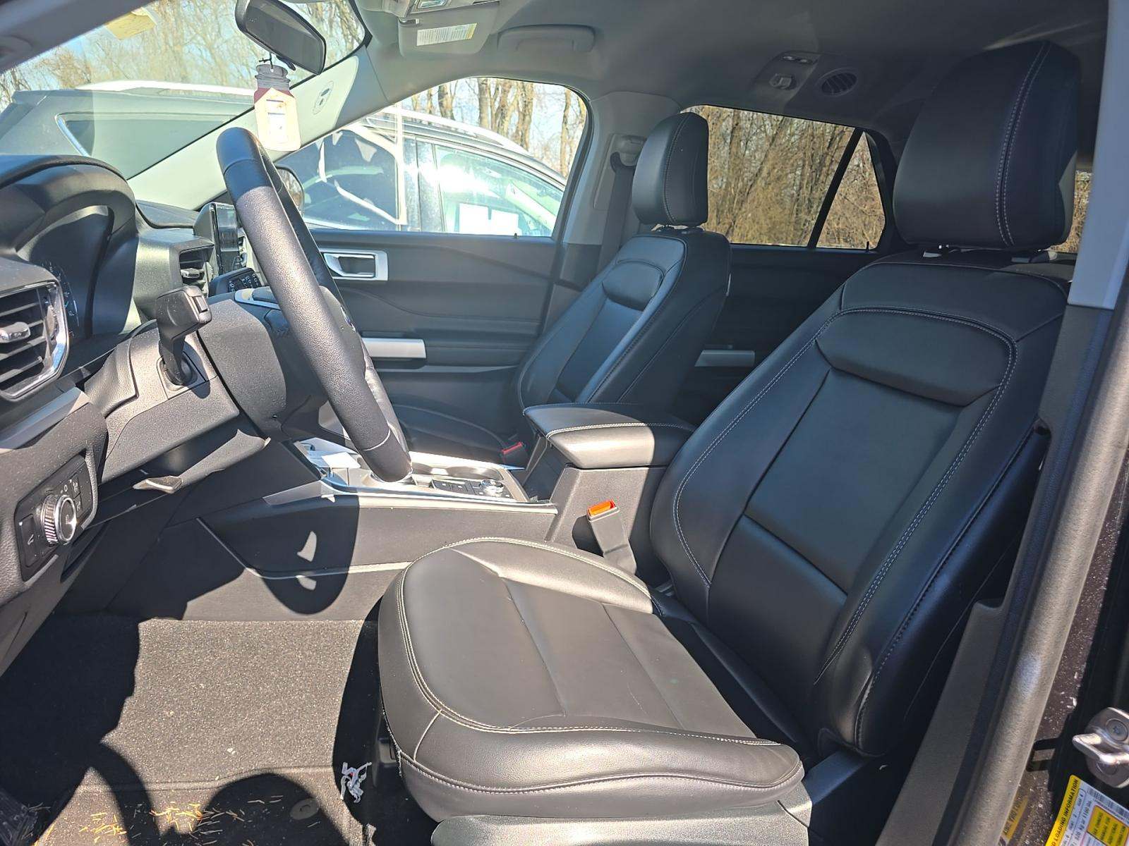 2024 Ford Explorer XLT AWD