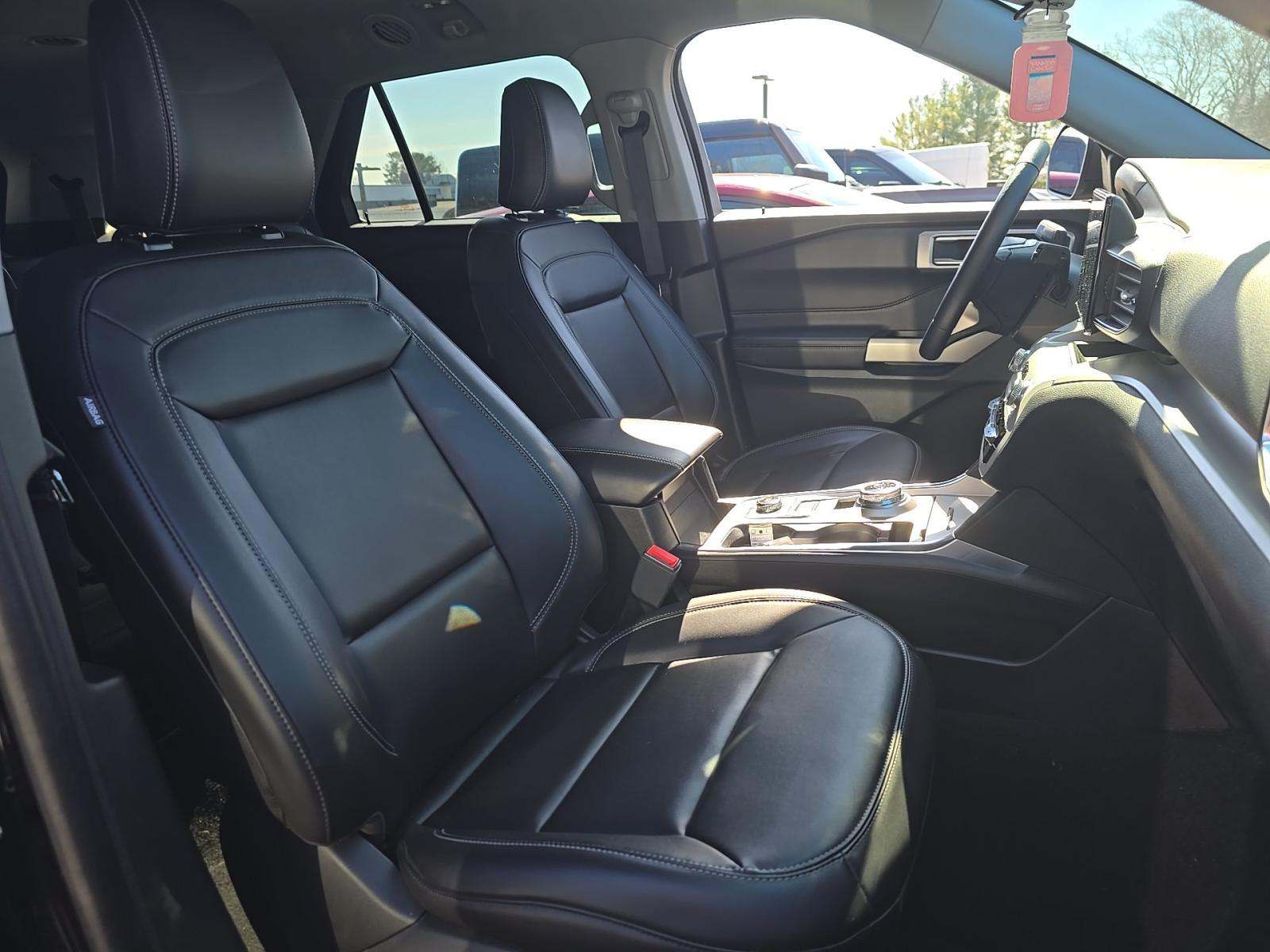 2024 Ford Explorer XLT AWD