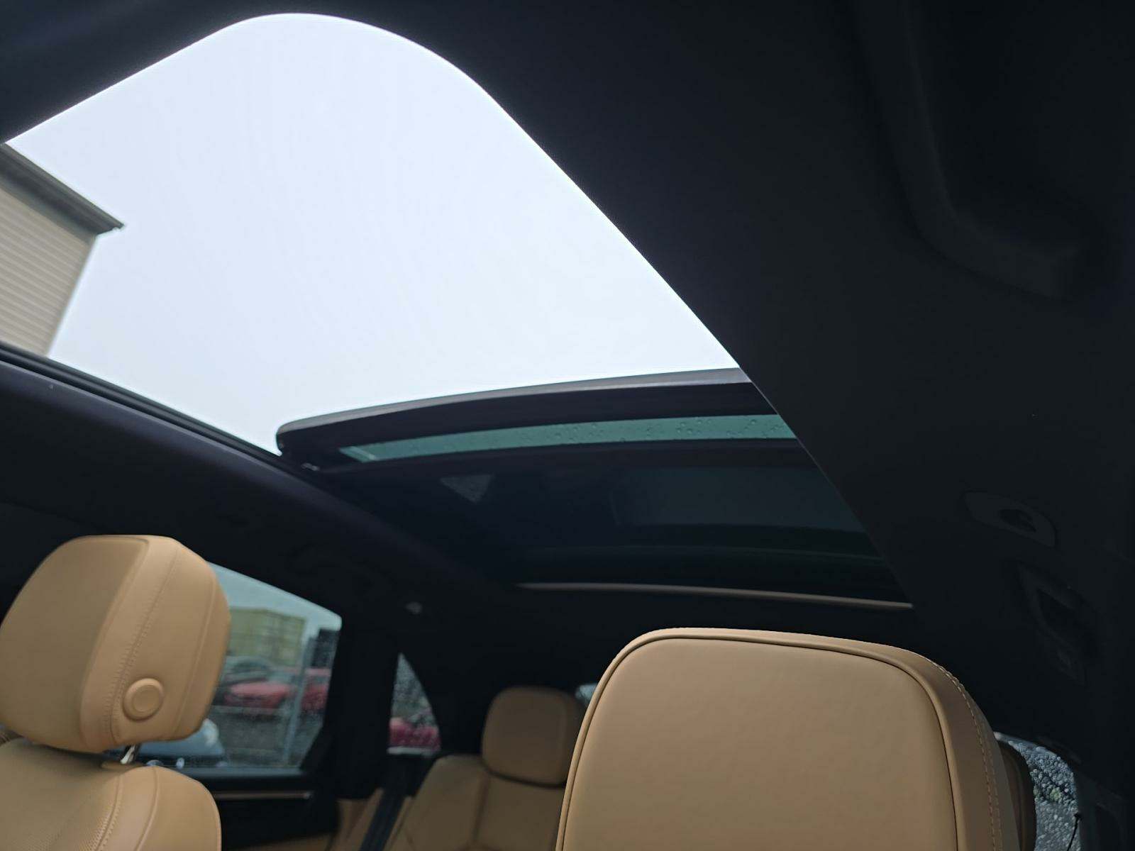 2017 Porsche Macan Base AWD