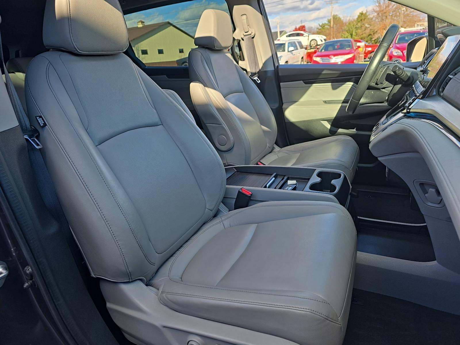 2021 Honda Odyssey Touring FWD