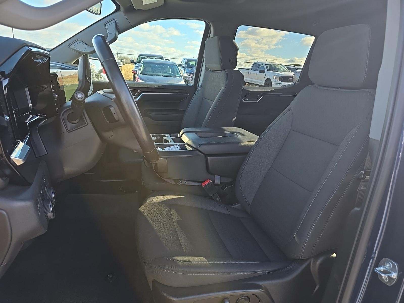 2022 Chevrolet Silverado 1500 LT AWD