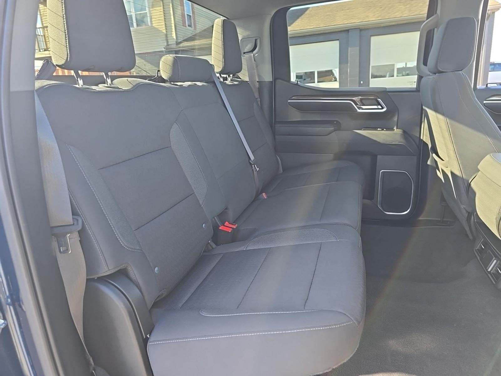 2022 Chevrolet Silverado 1500 LT AWD