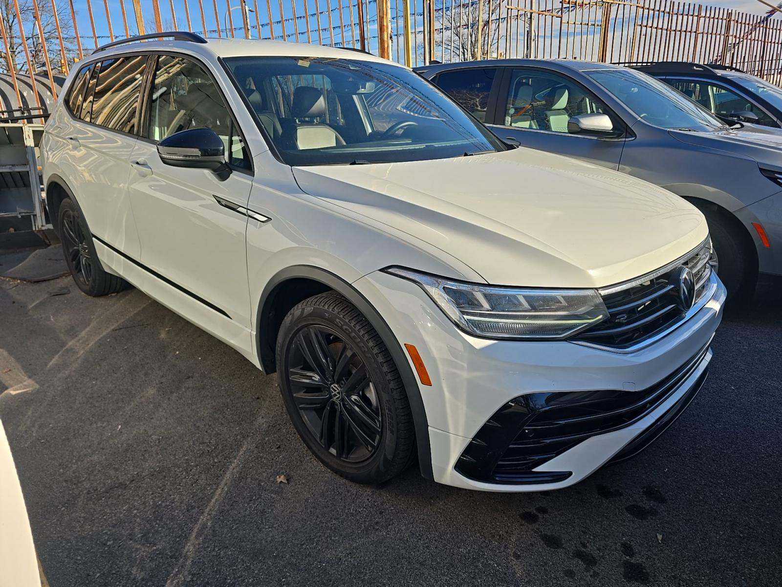 2022 Volkswagen Tiguan 2.0T SE R-Line Black FWD
