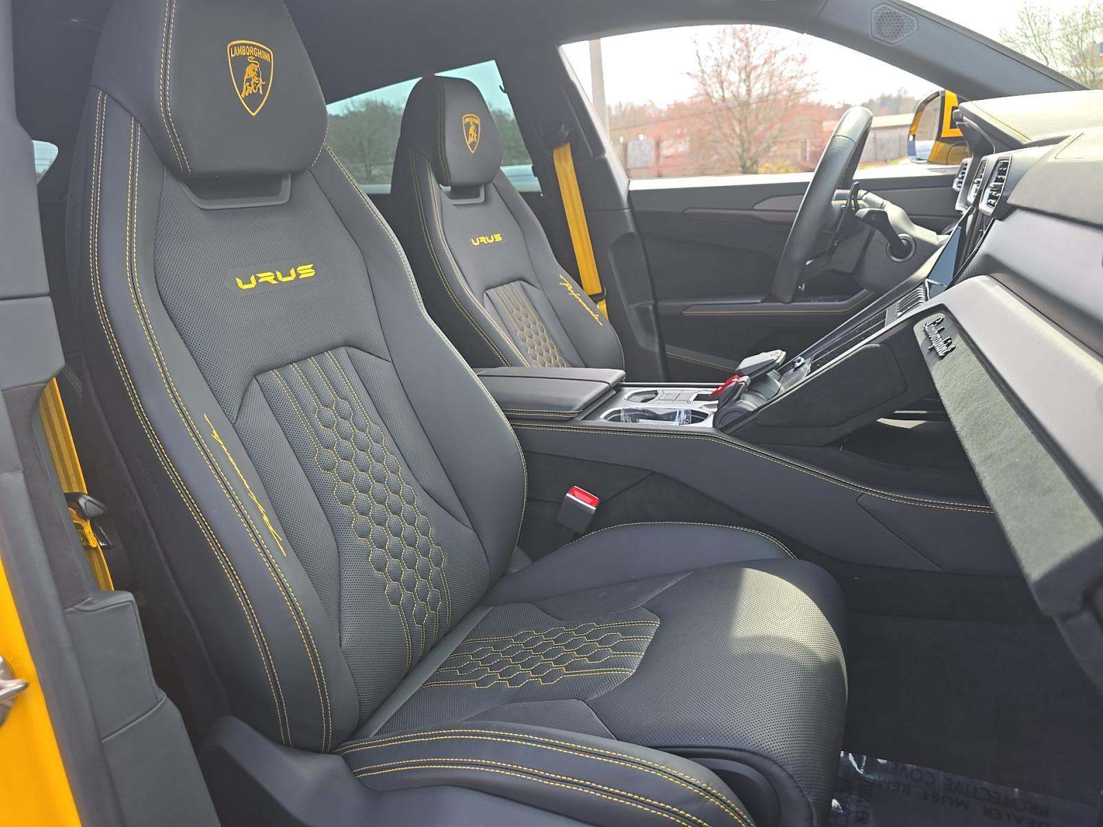 2023 Lamborghini Urus Performante AWD