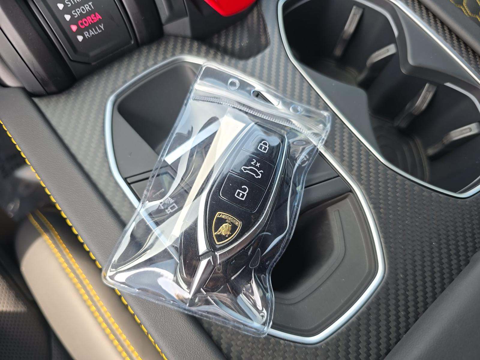 2023 Lamborghini Urus Performante AWD