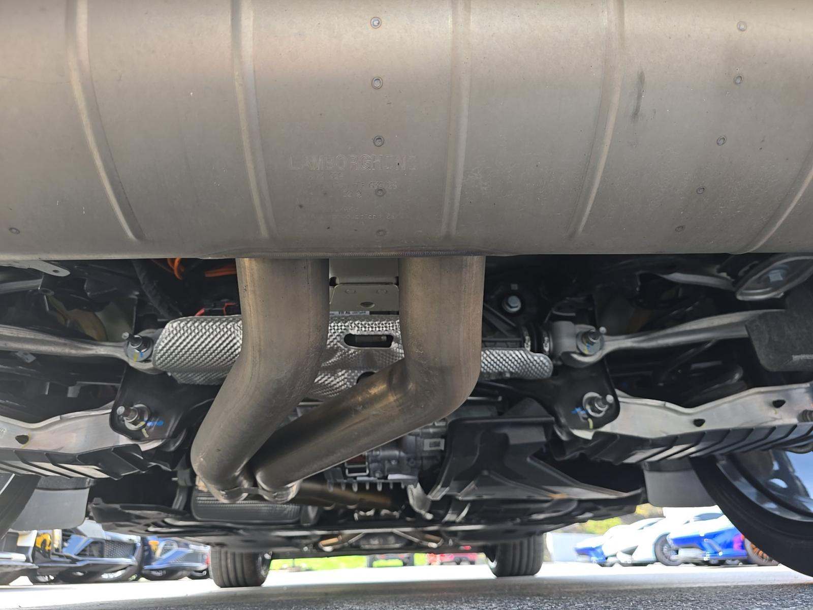 2023 Lamborghini Urus Performante AWD