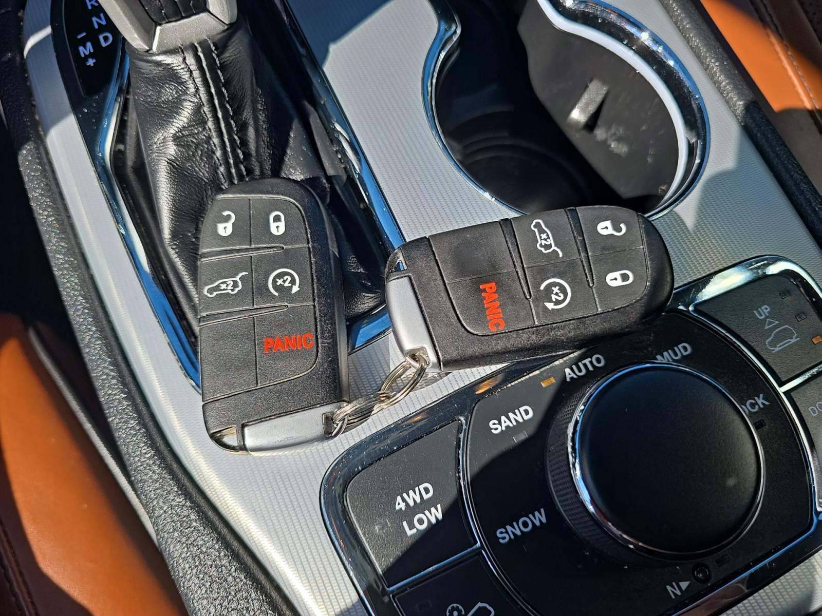 JEEP GRAND CHEROKEE - 8