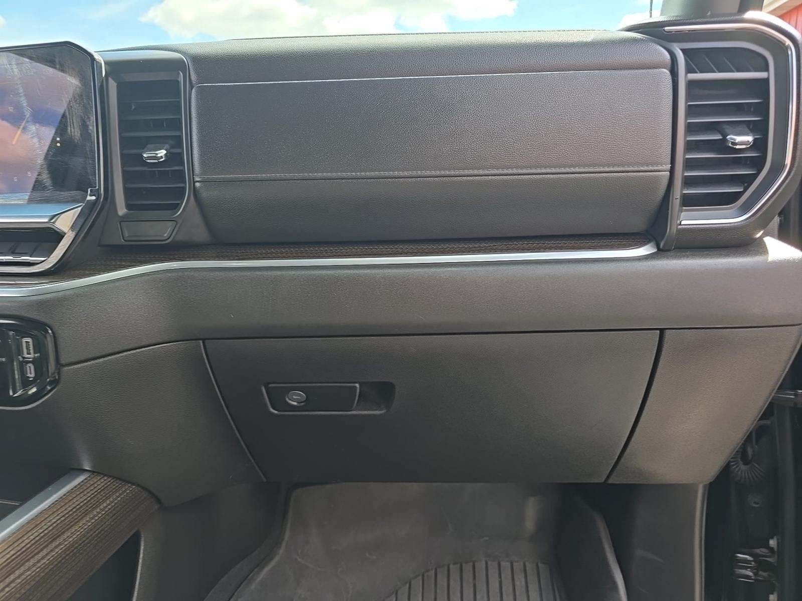 2024 Chevrolet Silverado 1500 RST AWD