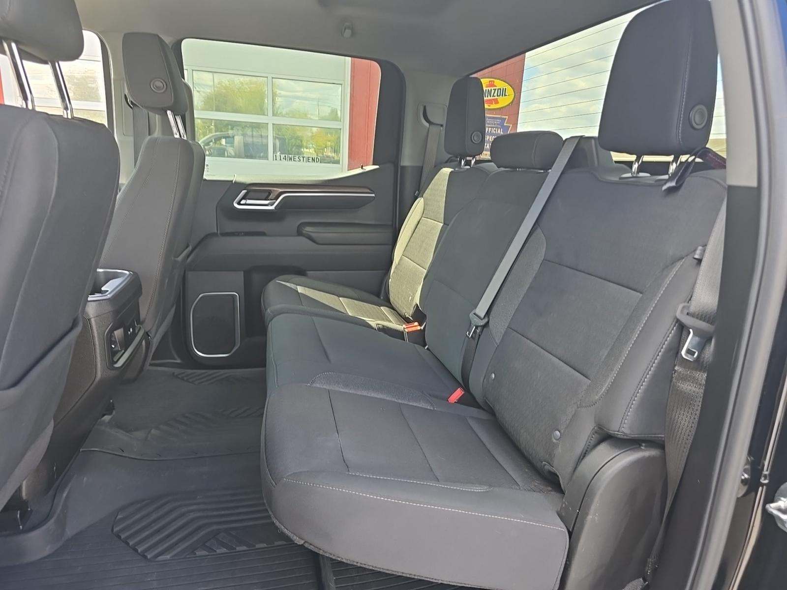 2024 Chevrolet Silverado 1500 RST AWD