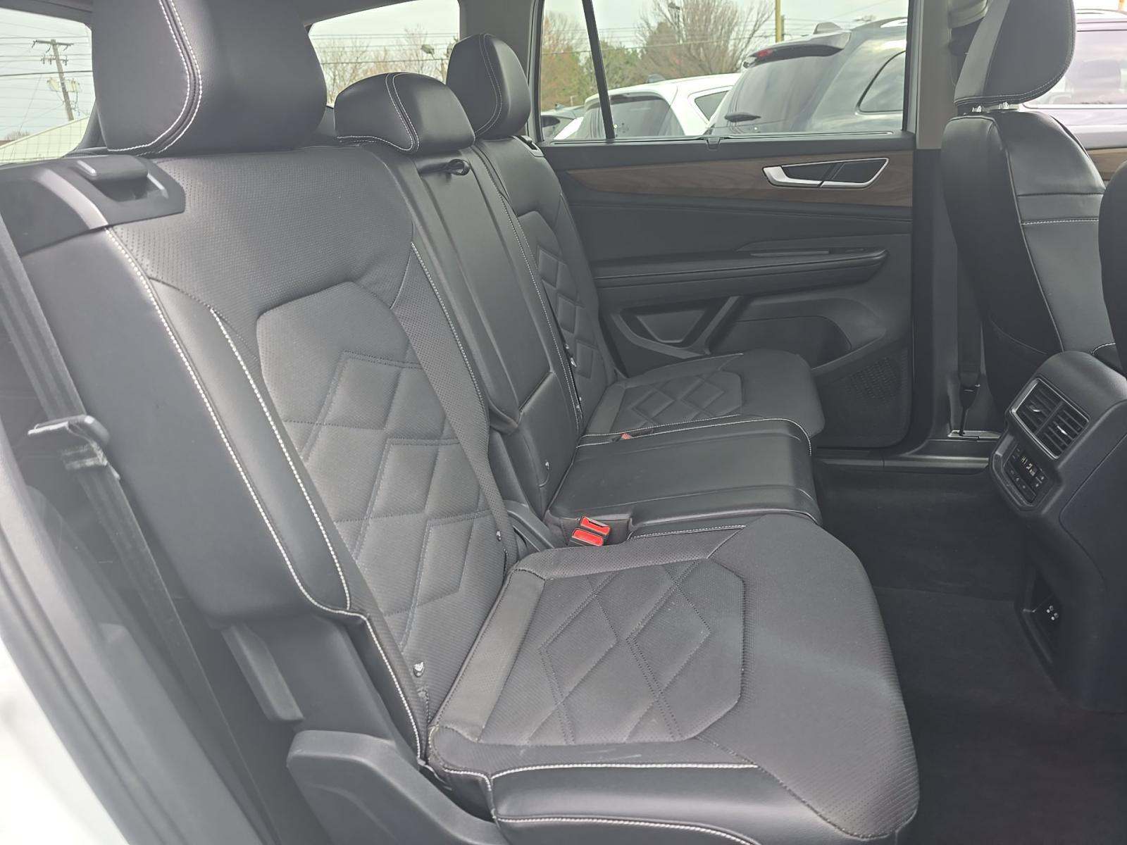 2024 Volkswagen Atlas 2.0T SE AWD