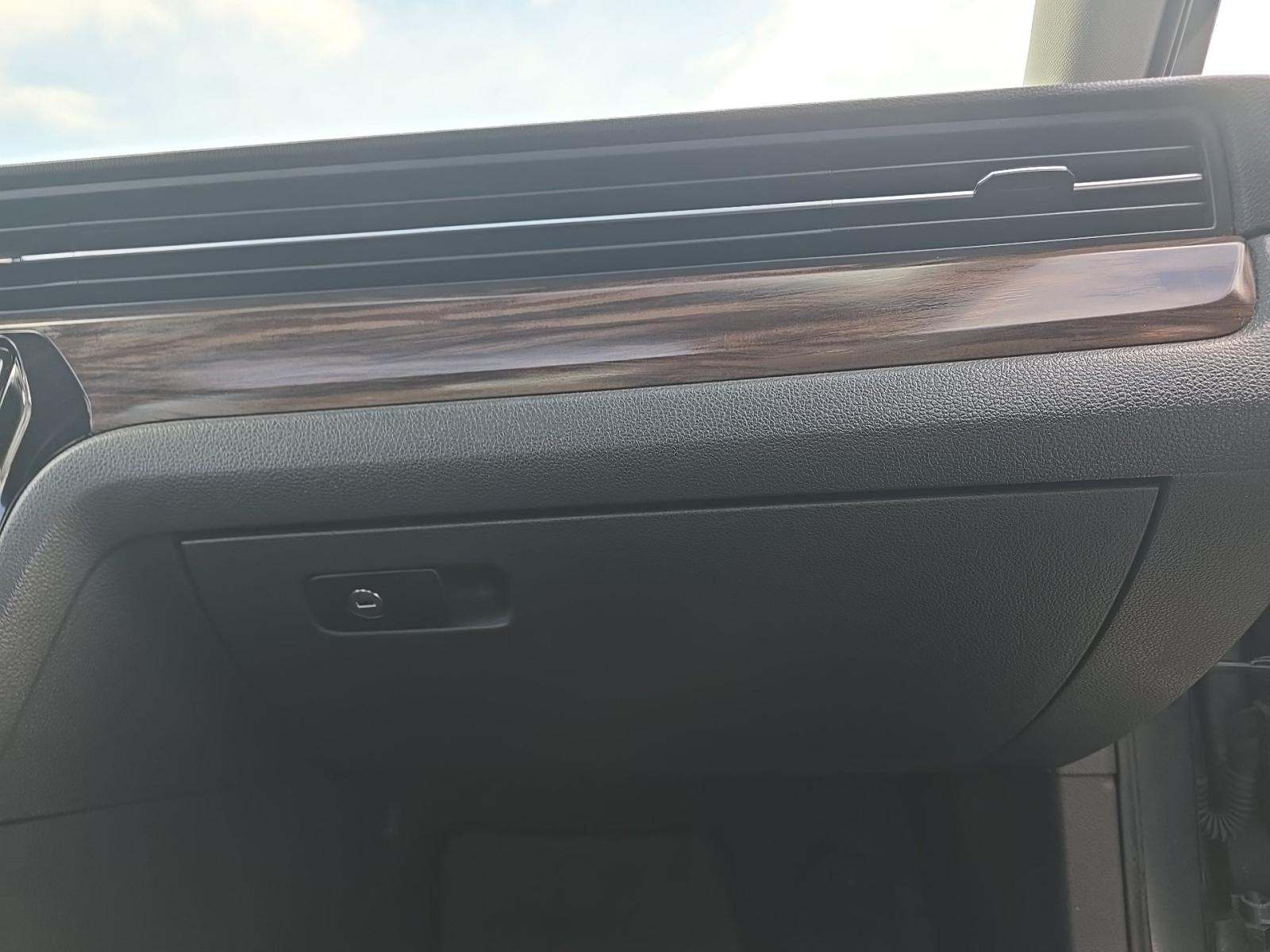 2022 Volkswagen Passat 2.0T Limited Edition FWD