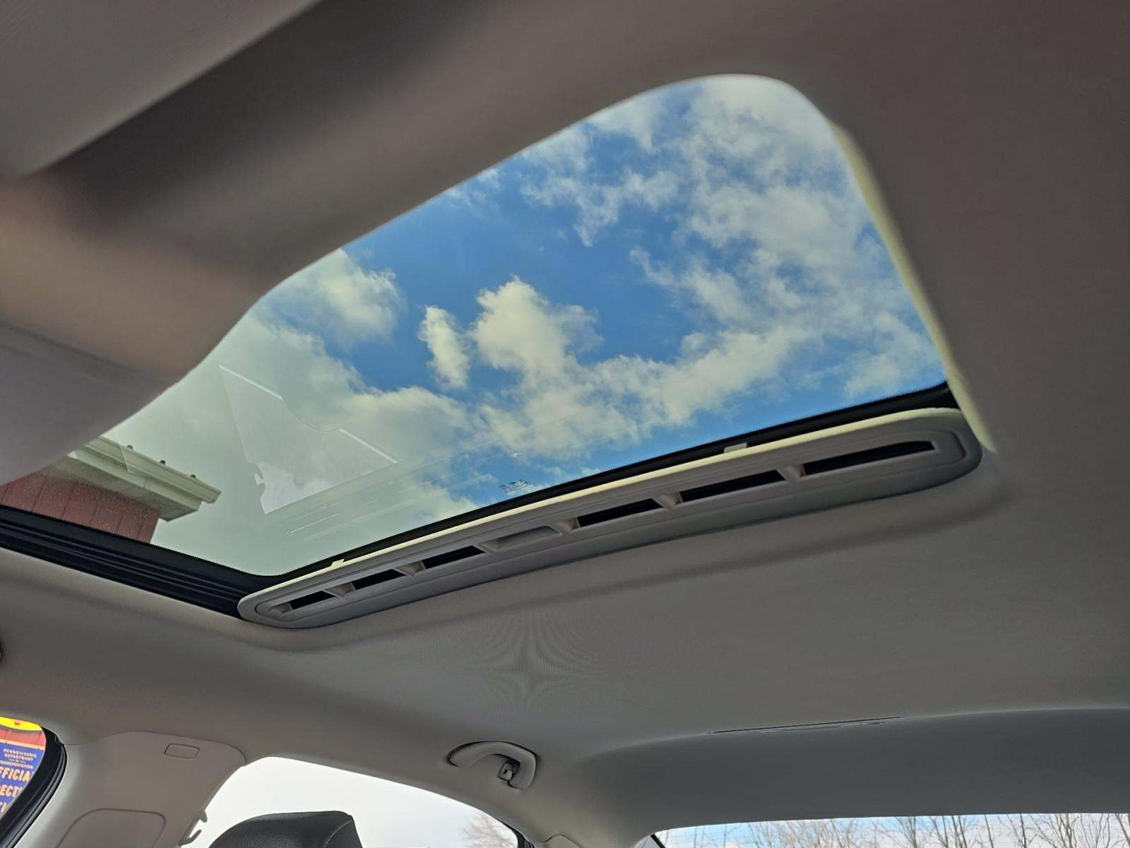 2022 Volkswagen Passat 2.0T Limited Edition FWD