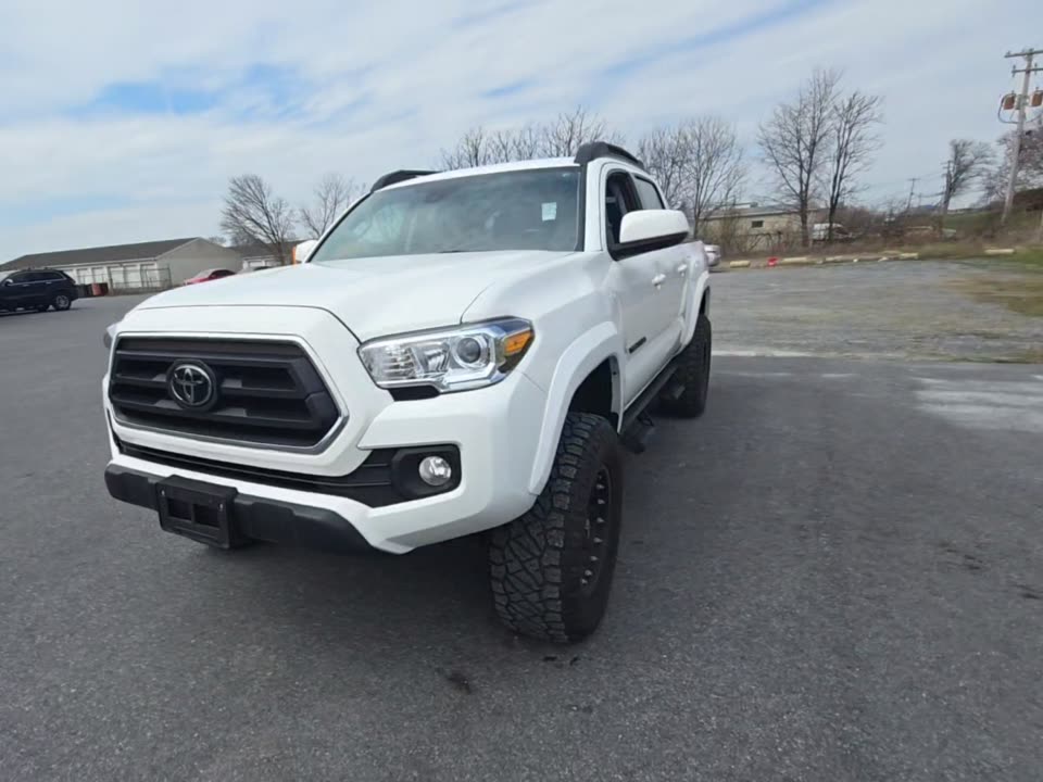 2022 Toyota Tacoma SR5 AWD