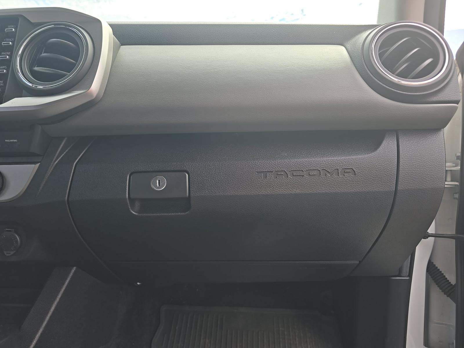 2022 Toyota Tacoma SR5 AWD