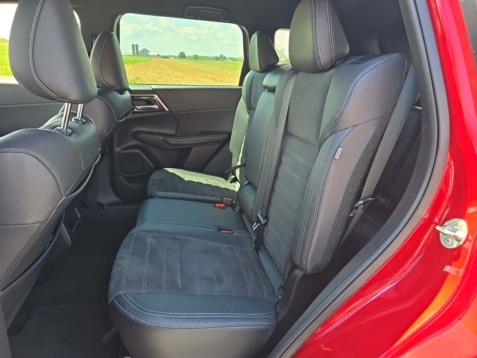 2023 Mitsubishi Outlander SE Special Edition AWD