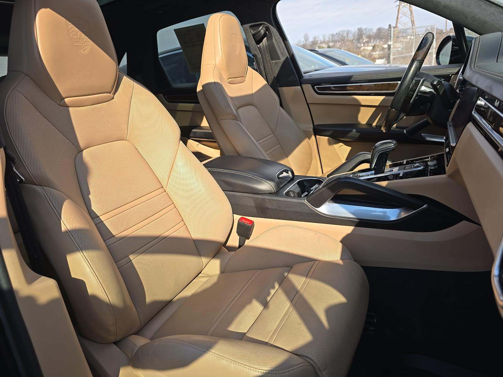 2022 Porsche Cayenne Turbo AWD