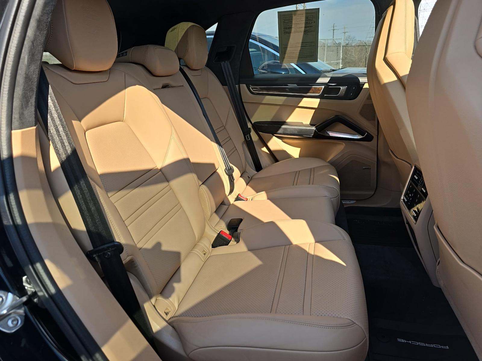 2022 Porsche Cayenne Turbo AWD