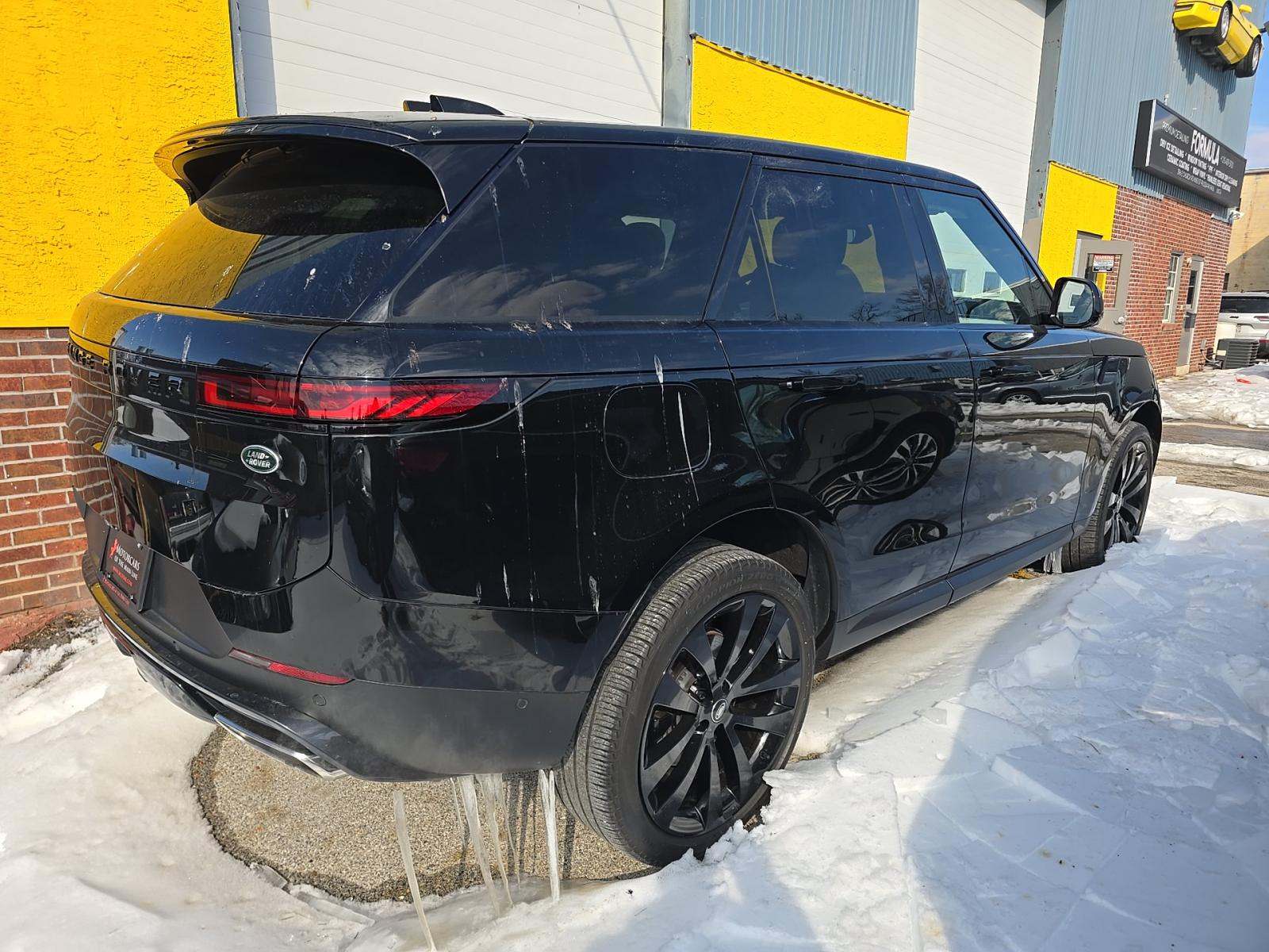 2023 Land Rover Range Rover Sport SE AWD