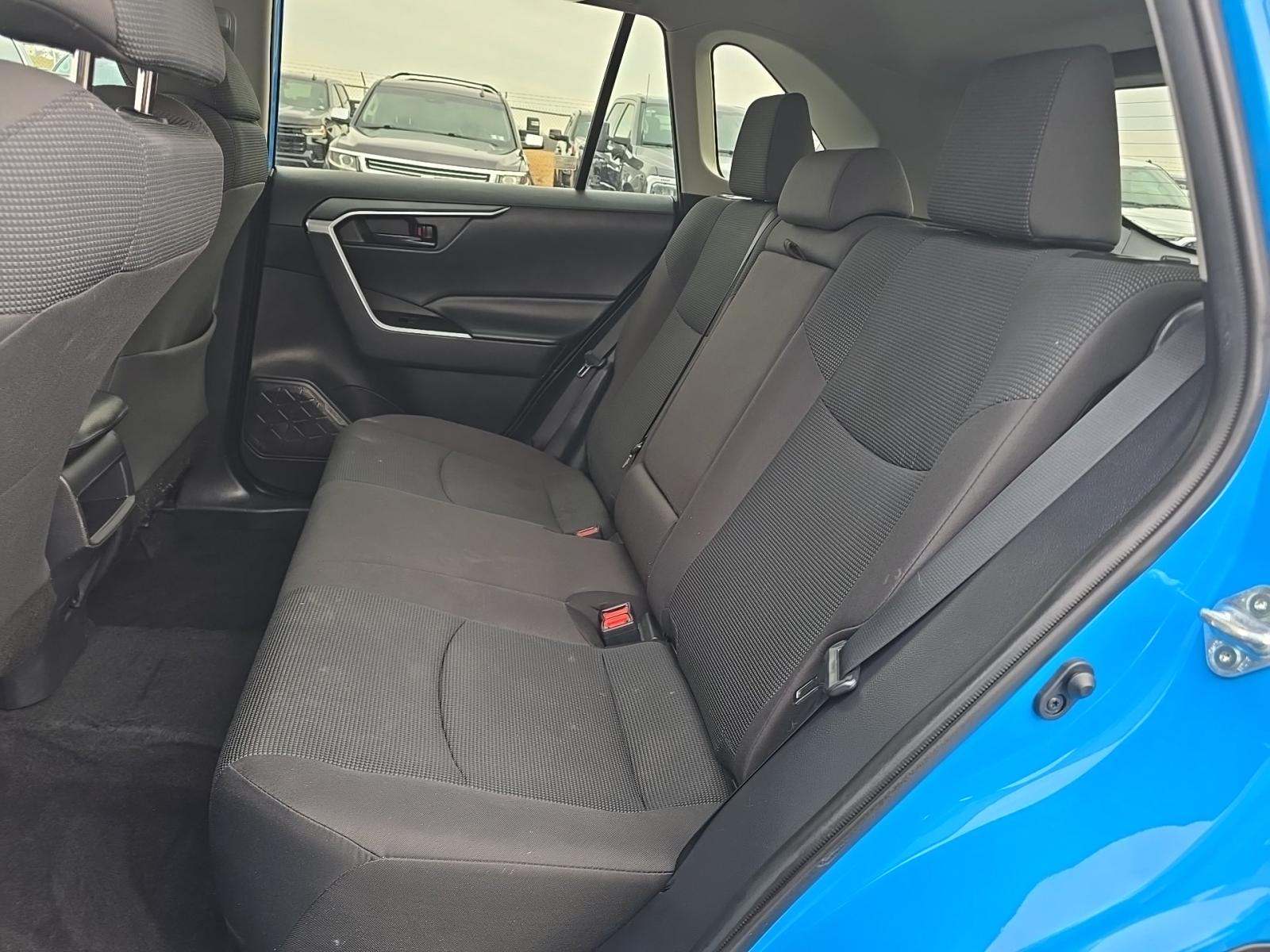 2021 Toyota RAV4 LE AWD