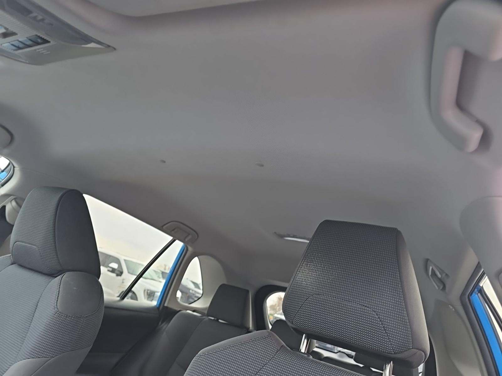 2021 Toyota RAV4 LE AWD