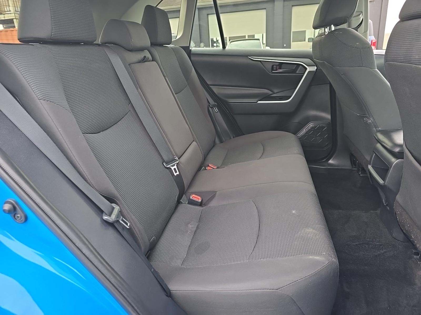 2021 Toyota RAV4 LE AWD