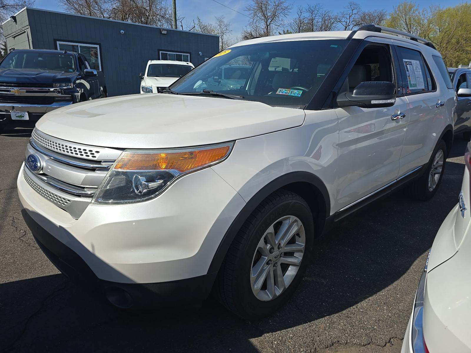 FORD EXPLORER - 1